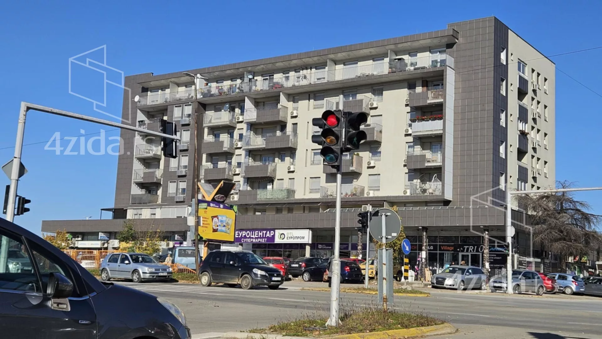 Trosoban stan | 4zida