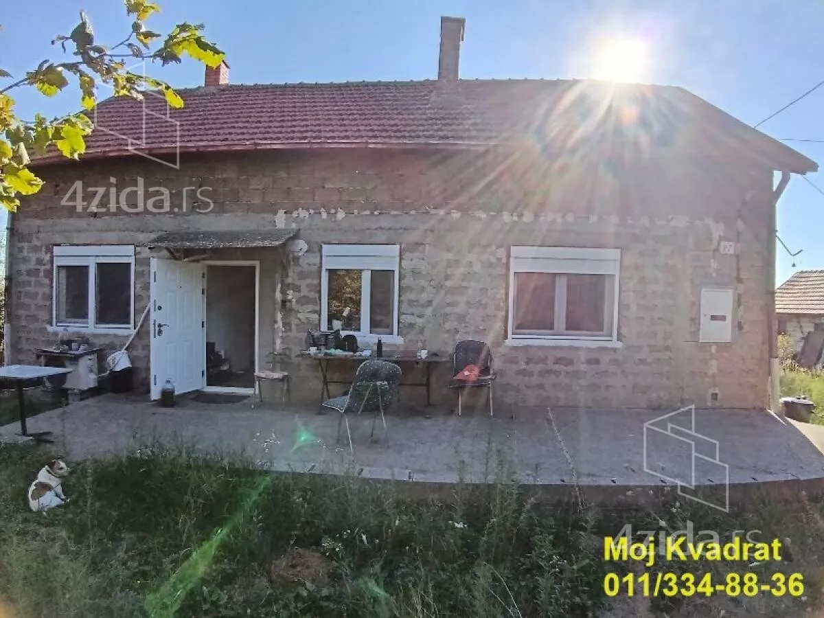 Plac | 4zida