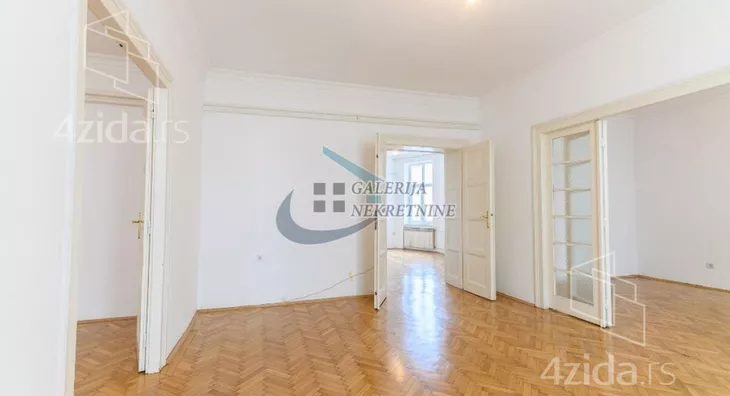 Četvoroiposoban stan | 4zida