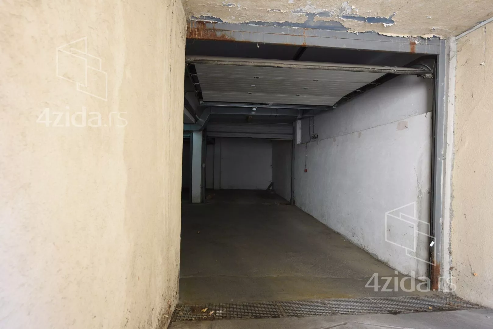 Garaža | 4zida