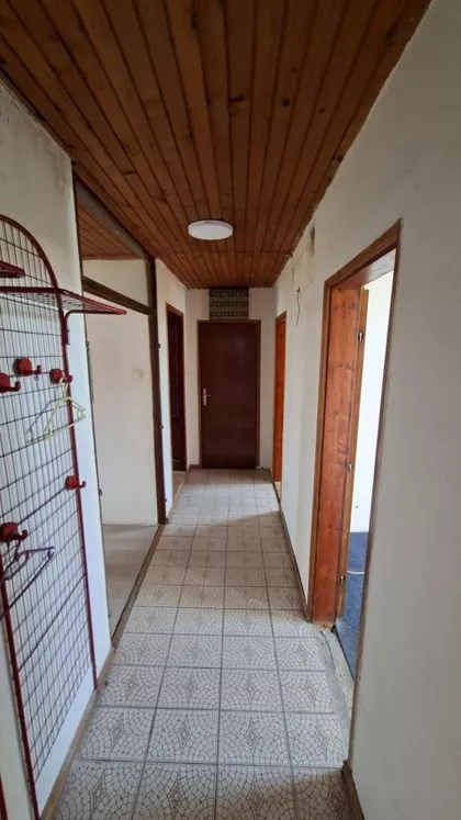 Podbara | 4zida.rs