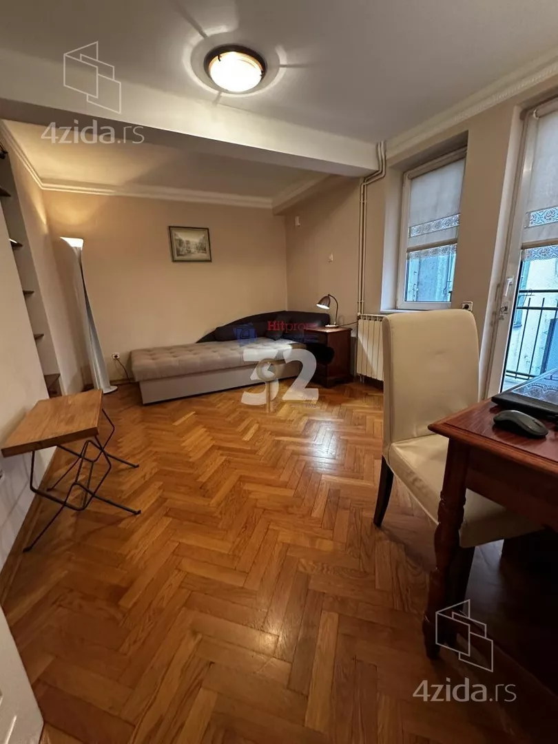 Četvoroiposoban stan | 4zida