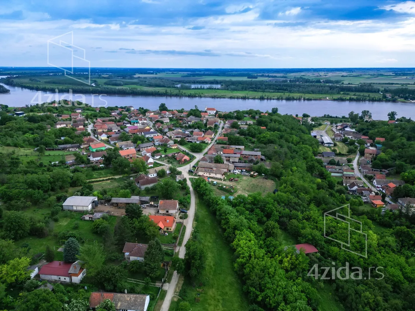 Građevinsko zemljište | 4zida