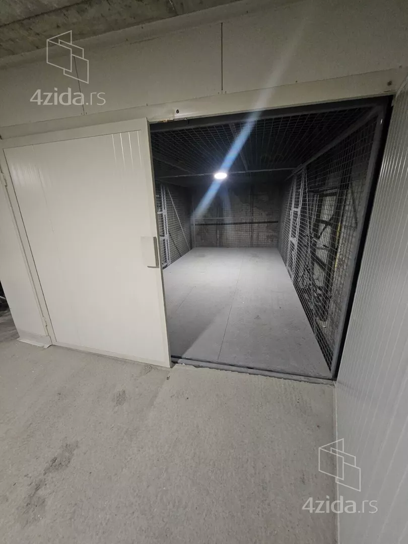 Garaža | 4zida