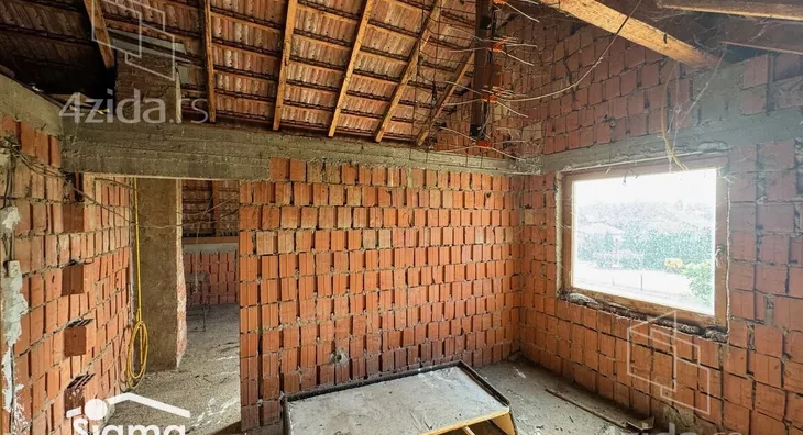 5-etažna kuća | 4zida