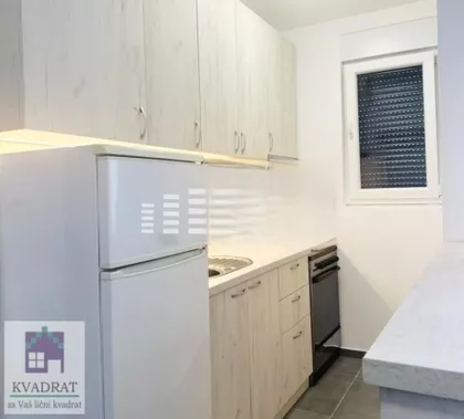 Surčin (mesto) | 4zida.rs