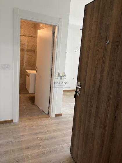 Surčin (mesto) | 4zida.rs