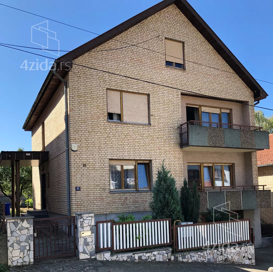 3-etažna kuća | 4zida