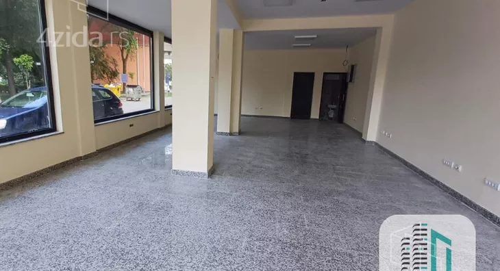 Lokal | 4zida