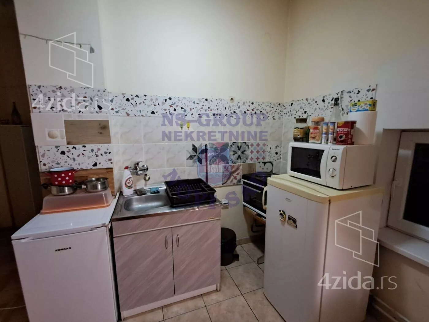 Jednoiposoban stan | 4zida