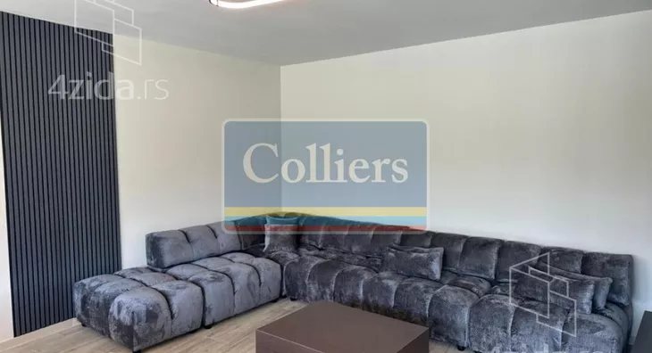 Sedmosoban stan | 4zida