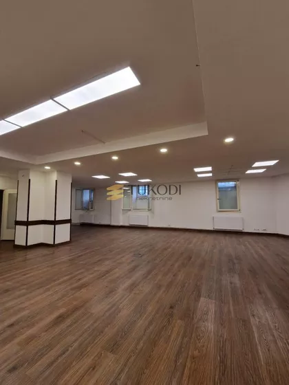 Pop Lukina | 4zida.rs