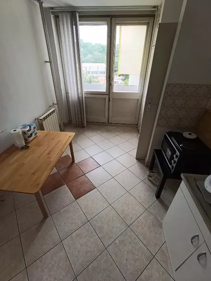 Ustanička | 4zida.rs