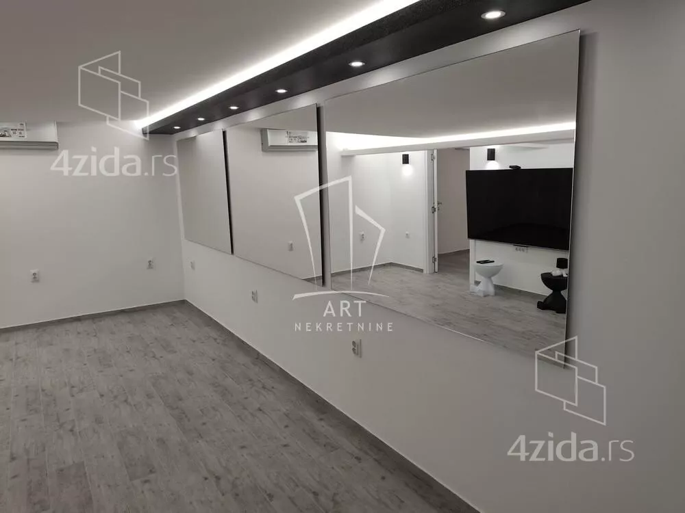 Petosoban stan | 4zida