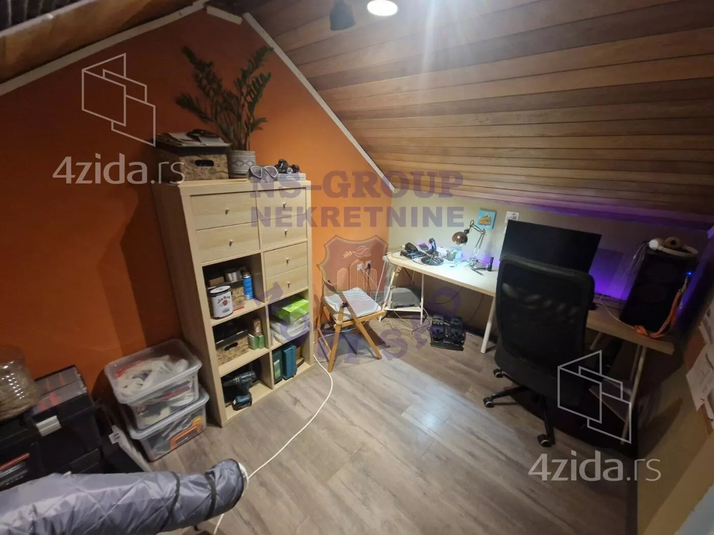 Troiposoban stan | 4zida