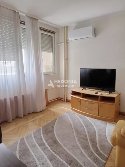 Gospodar Jovanova | 4zida.rs