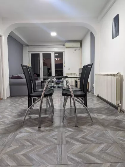Crveni Krst Vračar | 4zida.rs