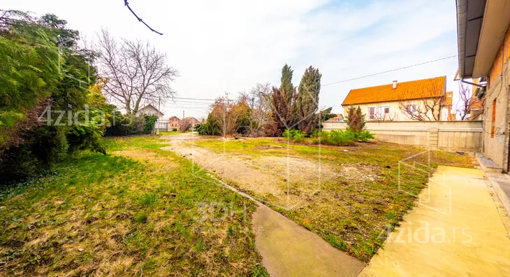 Građevinsko zemljište | 4zida