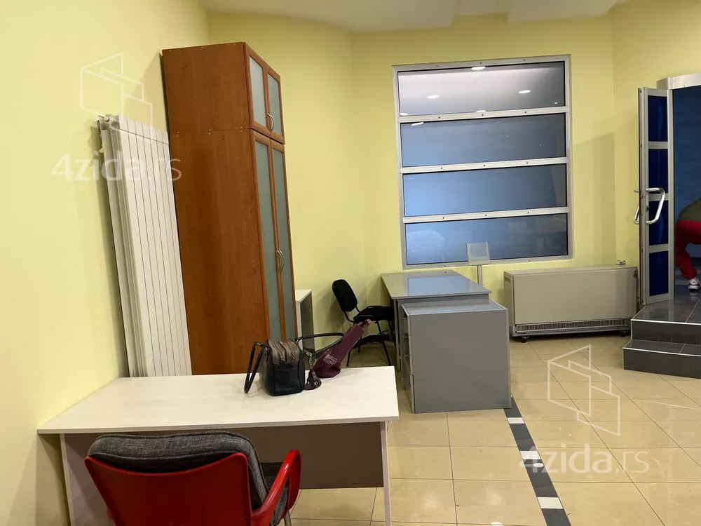 Poslovni prostor | 4zida