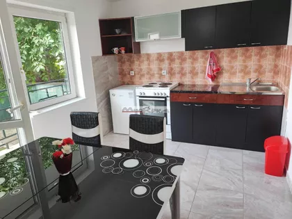 Farmaceutski fakultet | 4zida.rs