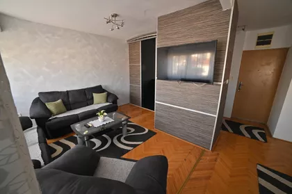 Božidarčeva 8A | 4zida.rs