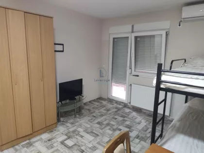 Radnih akcija | 4zida.rs