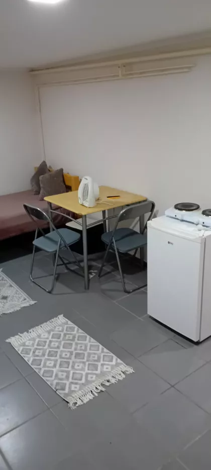 Karolja Bitermana 13 | 4zida.rs