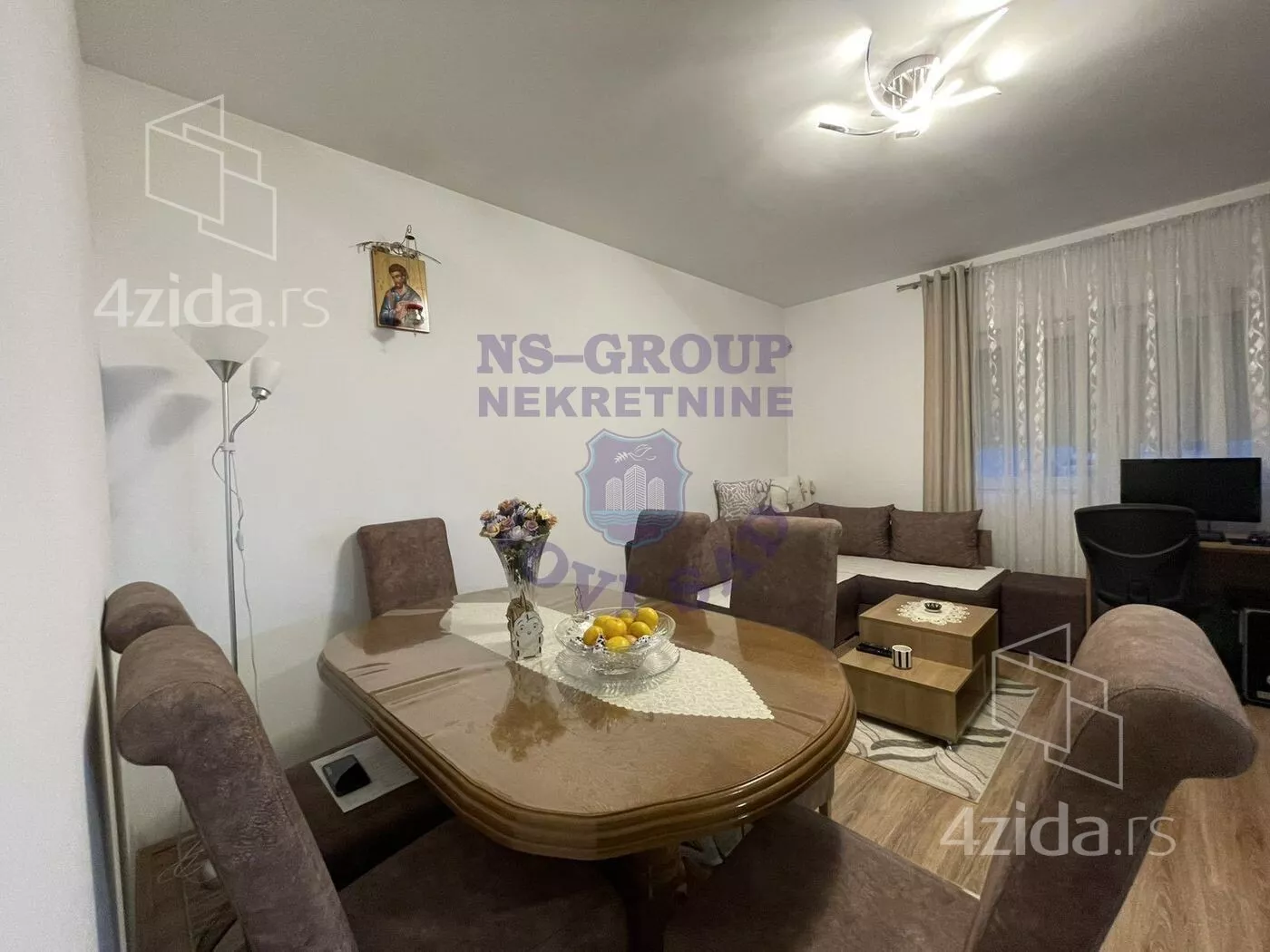 Troiposoban stan | 4zida