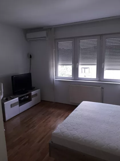 Bulevar Cara Lazara | 4zida.rs