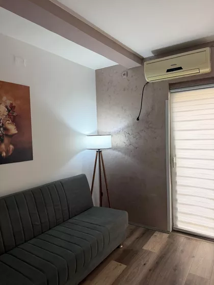 Ruže Jovanović 50 | 4zida.rs