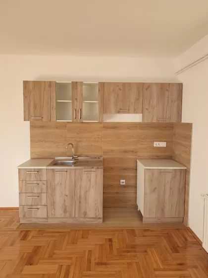 Despota Stefana Lazarevića 2 | 4zida.rs