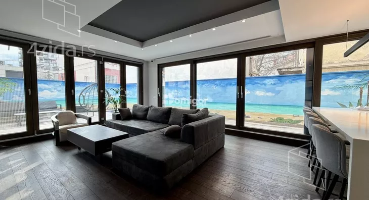 Četvoroiposoban stan | 4zida