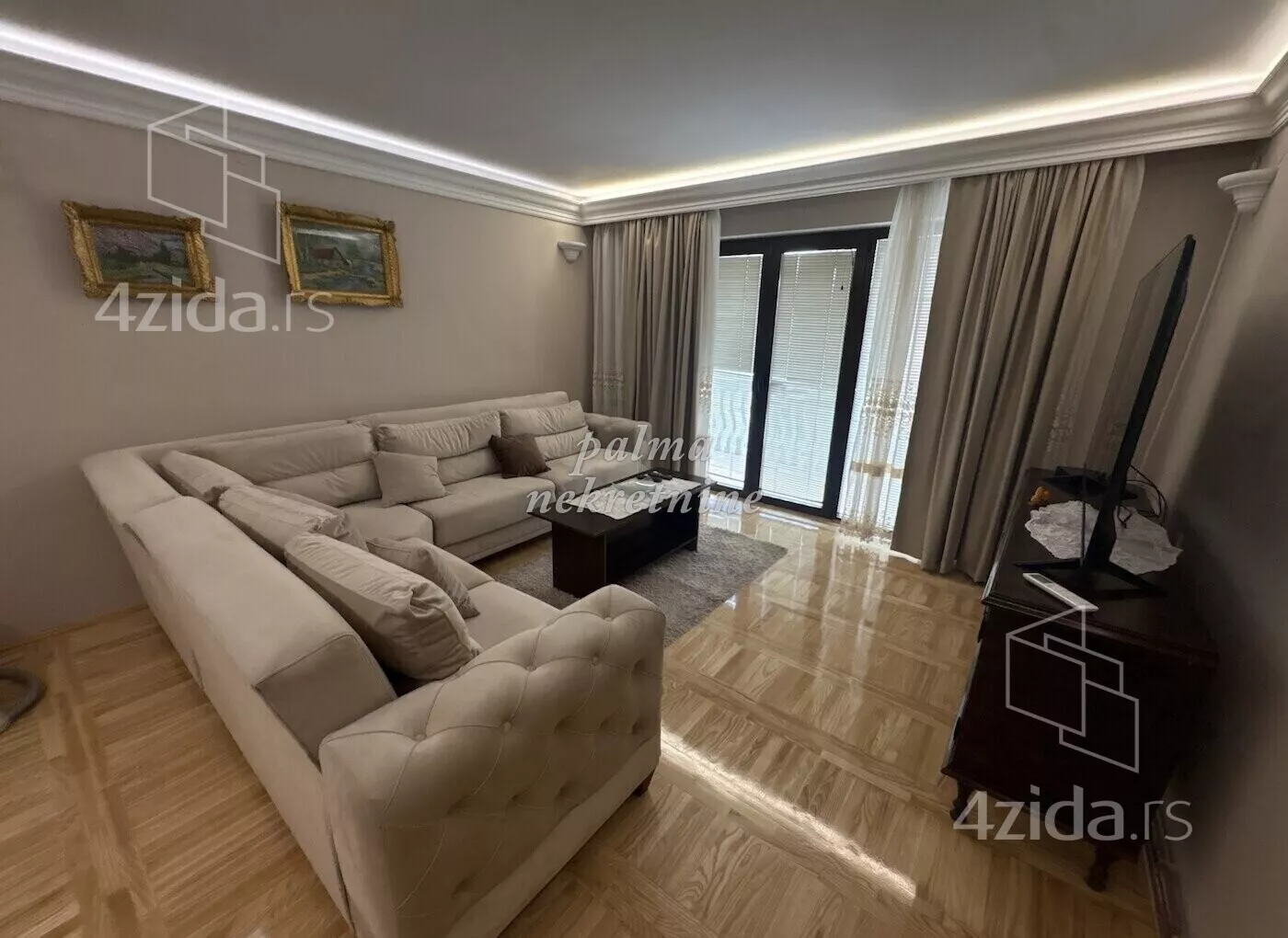 Troiposoban stan | 4zida
