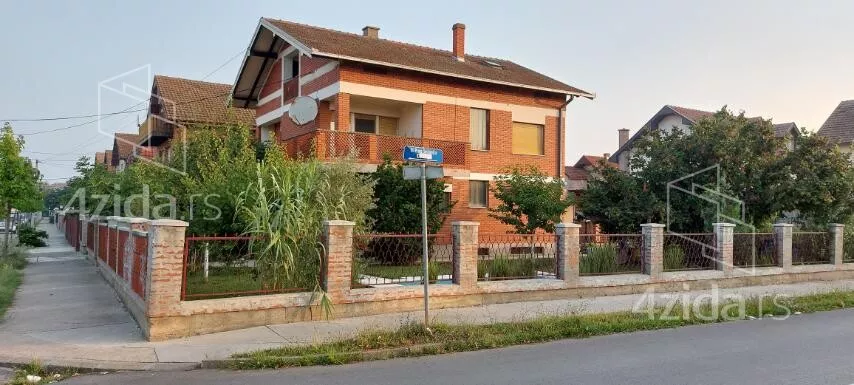 3-etažna kuća | 4zida