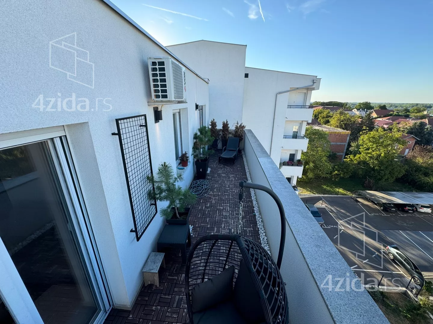 Dvoiposoban stan | 4zida