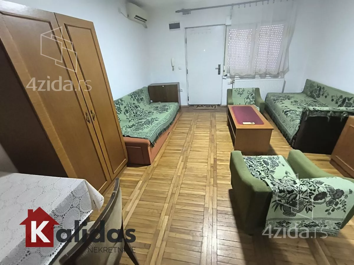 Garsonjera | 4zida