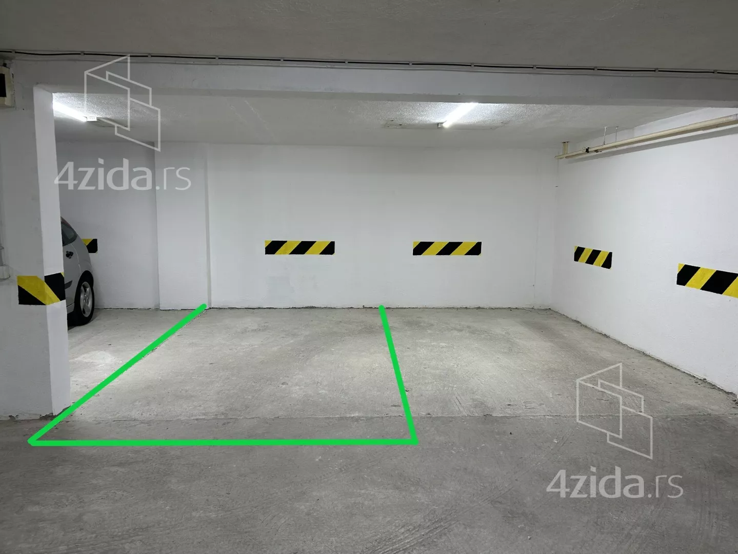 Garaža | 4zida