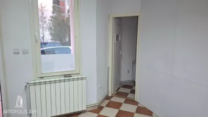 Milana Uzelca | 4zida.rs