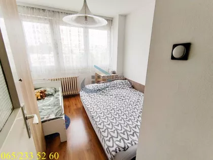 Ustanička | 4zida.rs