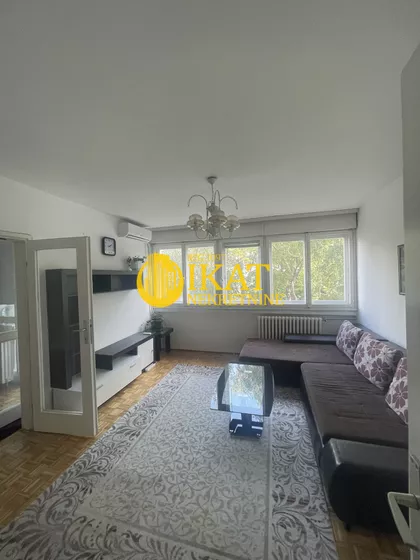 Šesnaestog Oktobra | 4zida.rs