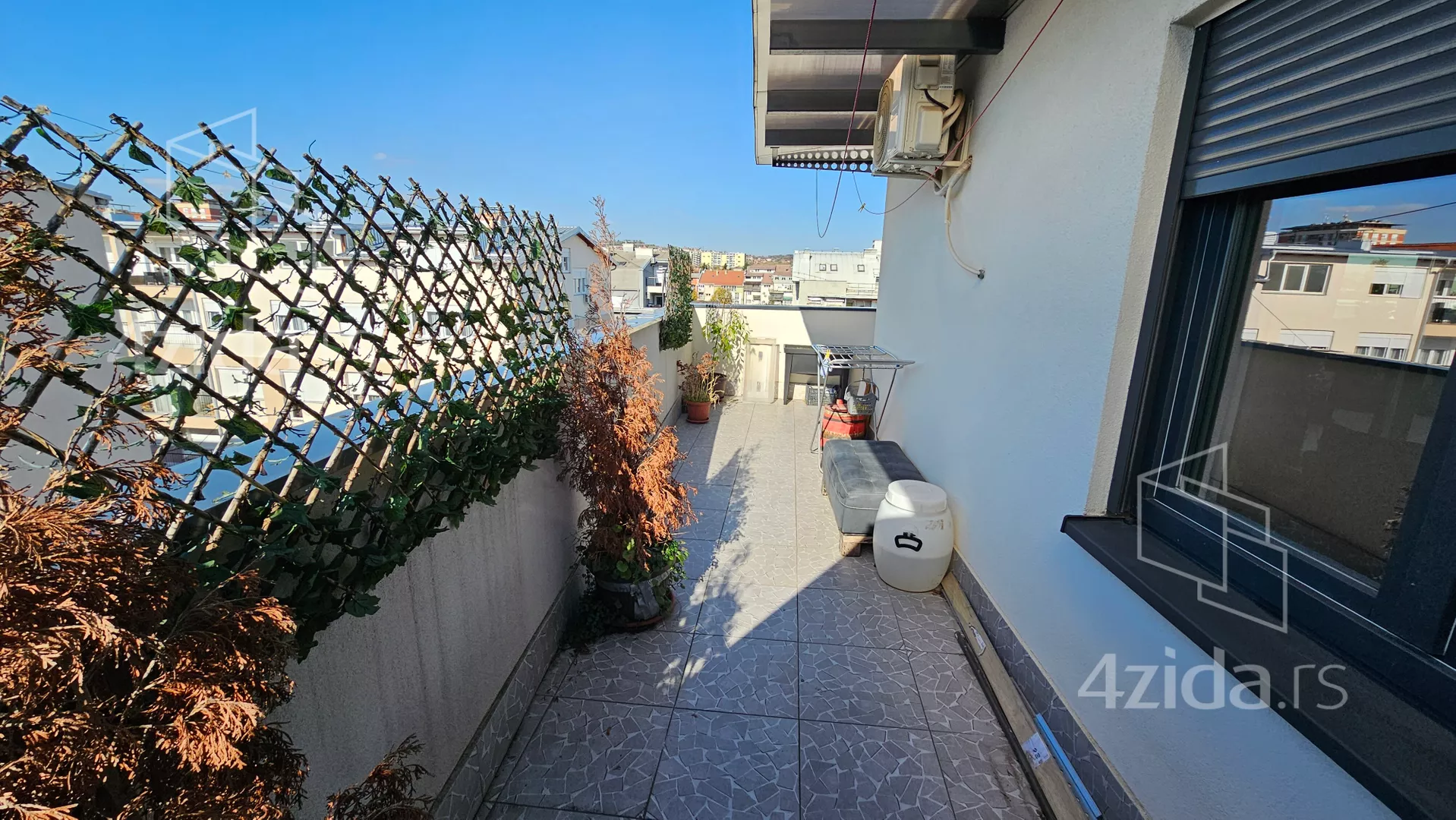 Četvorosoban stan | 4zida