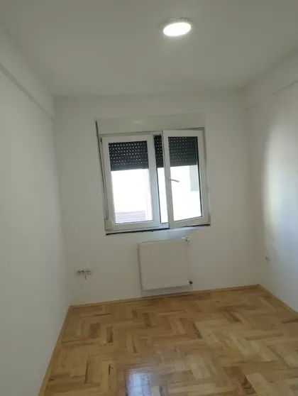 Vase Čarapića | 4zida.rs