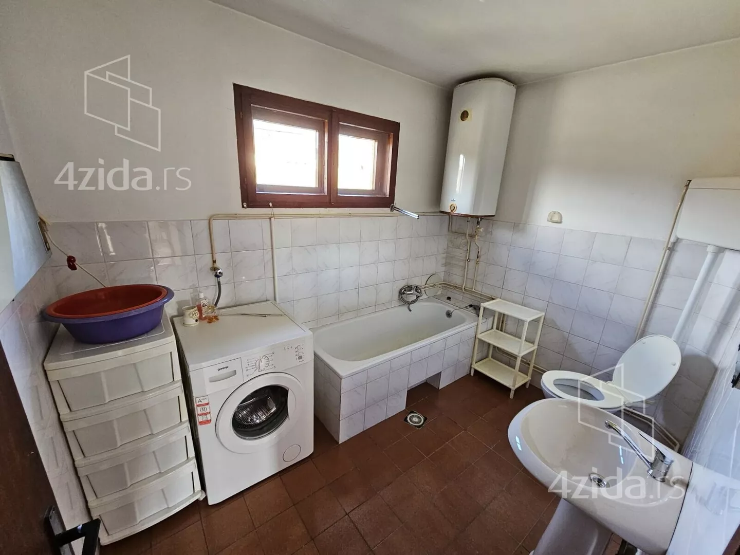 3-etažna kuća | 4zida