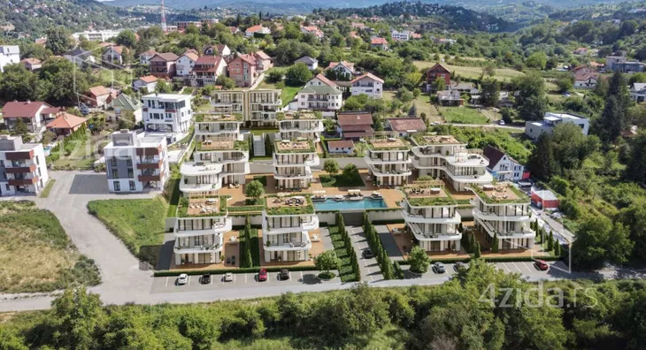 Četvoroiposoban stan | 4zida