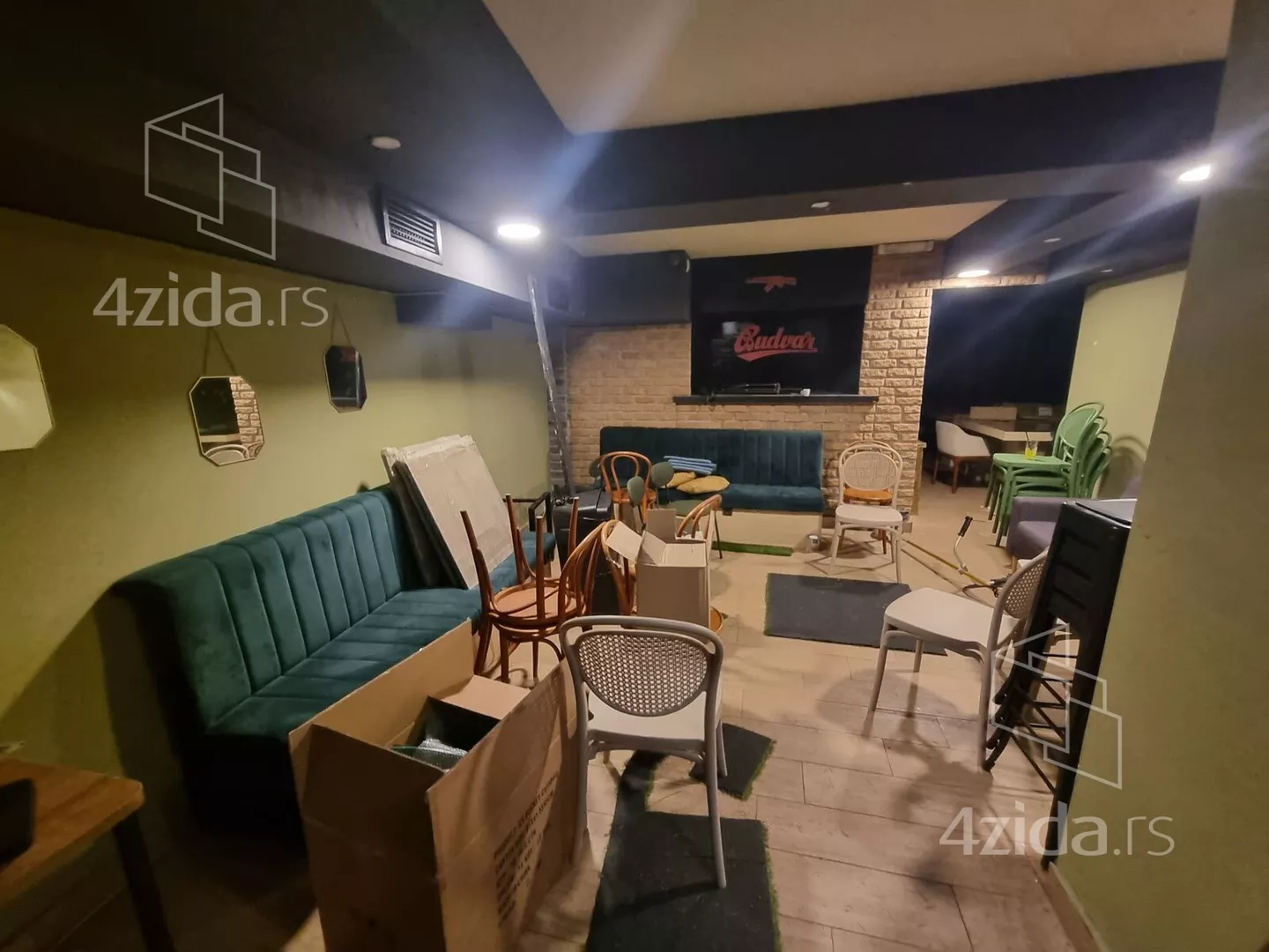 Lokal | 4zida