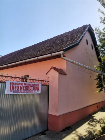 Vlade Ćetkovića 18 | 4zida.rs
