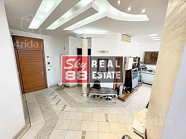 Četvoroiposoban stan | 4zida