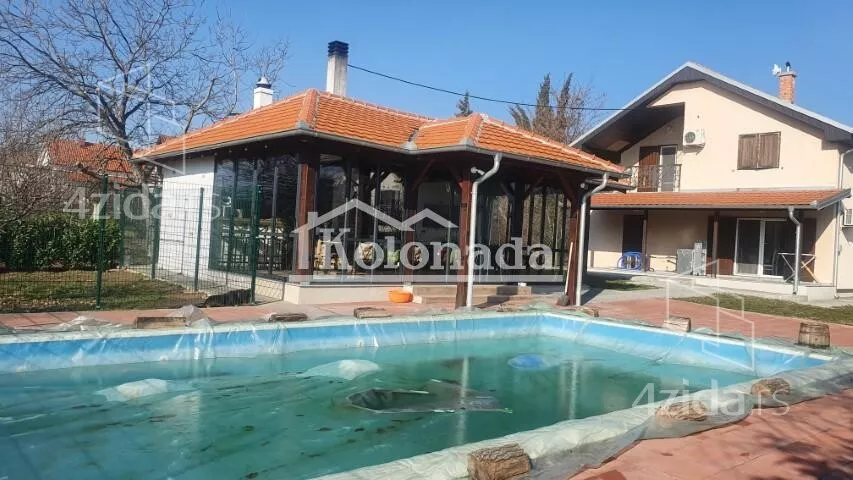 Kuća | 4zida