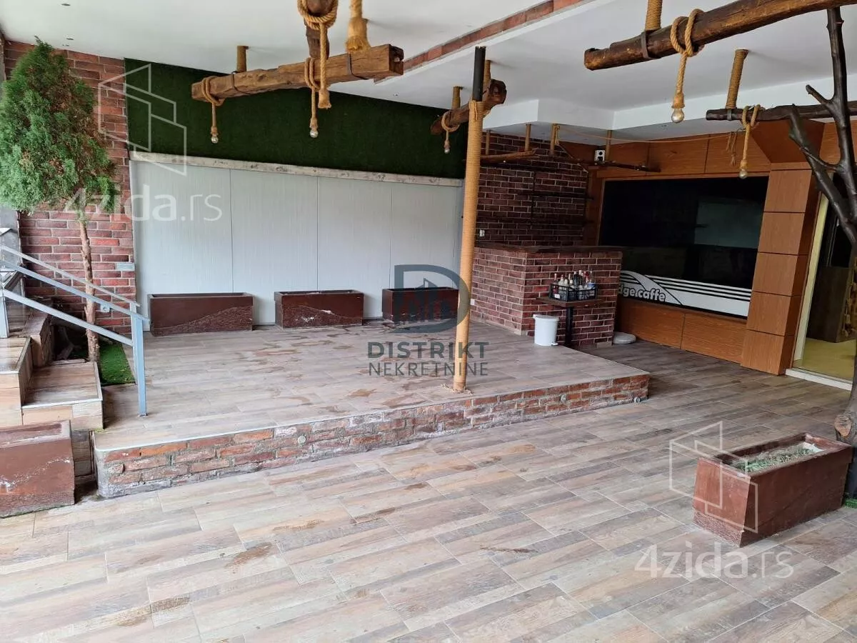 Poslovni prostor | 4zida