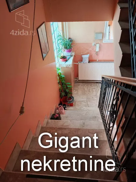 3-etažna kuća | 4zida